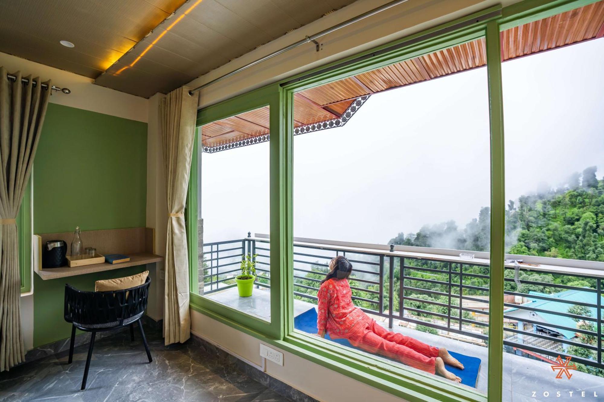 Zostel Dharamkot Hostel McLeod Ganj Luaran gambar