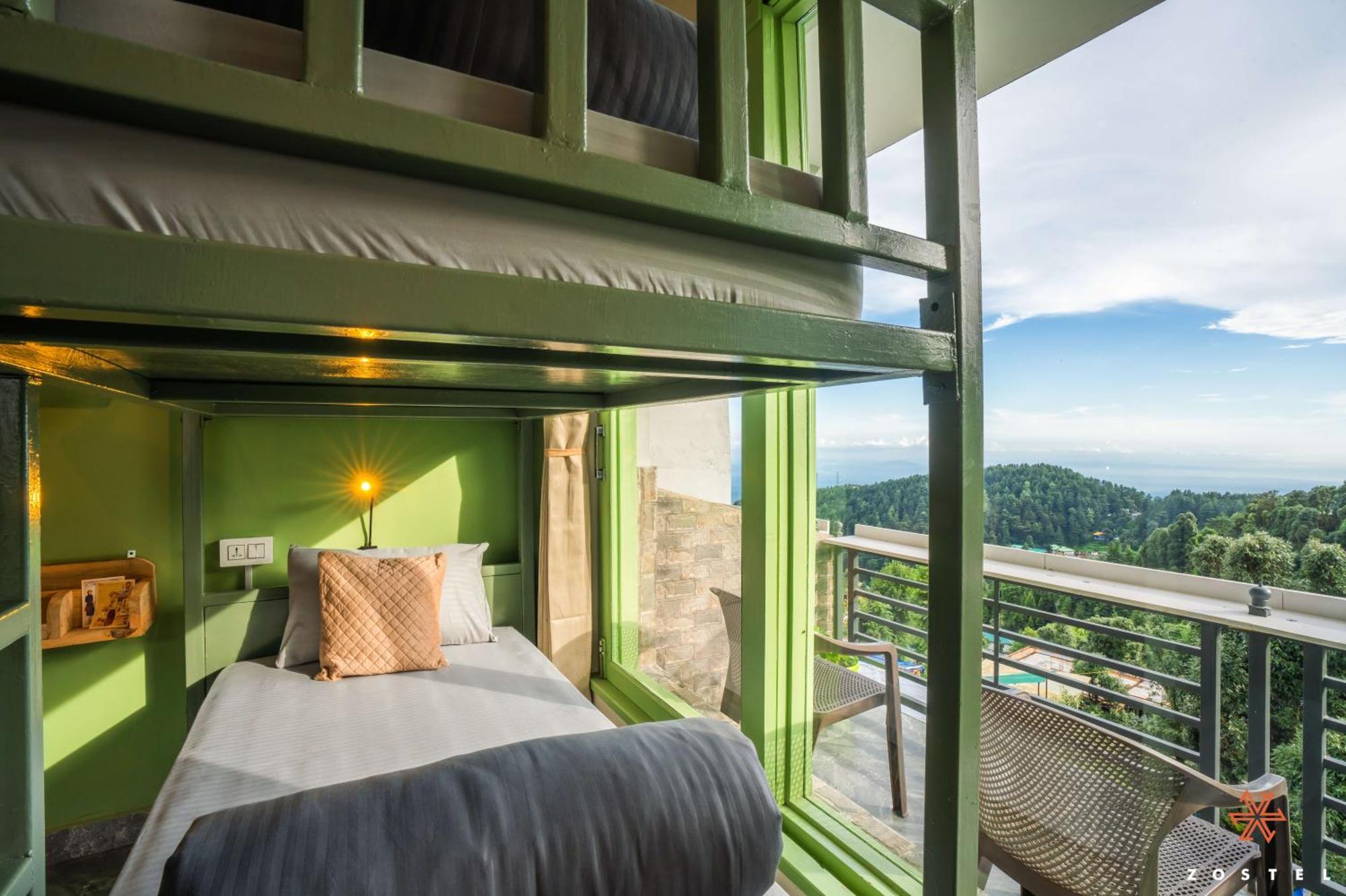Zostel Dharamkot Hostel McLeod Ganj Luaran gambar
